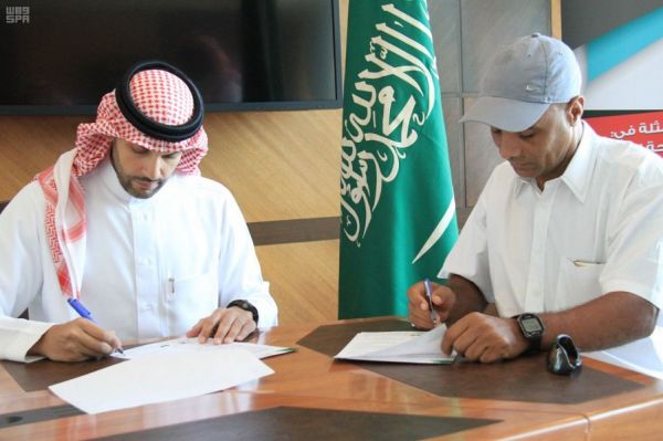 سفير المملكة لدى تونس يستقبل بعثة فريق النادي الأهلي لدرجة الناشئين