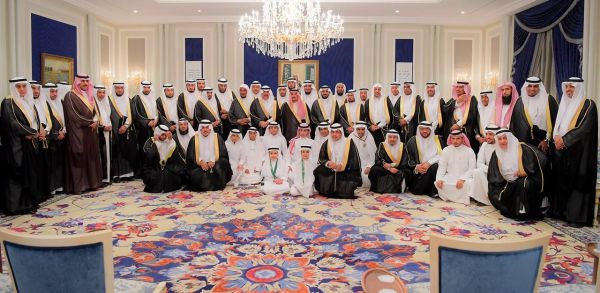 مركز الملك سلمان يسيّر قافلة مساعدات عاجلة لأهالي مديرية الأزارق