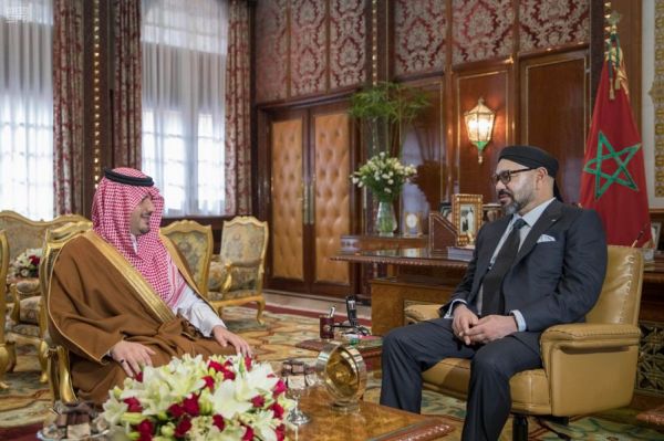 التجارة تشهر بصاحب مؤسسة تبيع فلاتر سيارات مقلدة لعلامات تجارية بالرياض