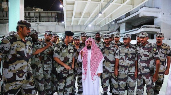 خادم الحرمين الشريفين يستقبل ملك البحرين ويقيم مأدبة غداء تكريماً