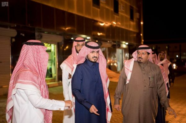 نائب أمير منطقة الرياض يقدم العزاء لأسرة الرويتع والعيبان