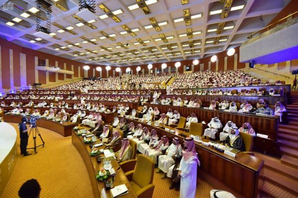 أمير الجوف يقف على جهود الجهات الخدمية لمواجهة الحالة المطرية