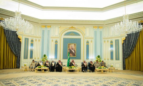 ولي العهد يستقبل رئيس وأعضاء الاتحاد السعودي لكرة القدم ولاعبي المنتخب السعودي للشباب
