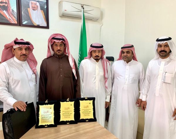 بلدي الرياض يتابع إجراءات إدخال الكهرباء لمخططات المنح