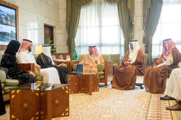 أمير منطقة الرياض يقلد قائد قوة أمن المنشآت بالمنطقة رتبته الجديدة