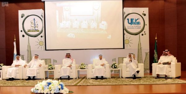 محاكاة الحارة الحجازية تجذب أهالي تبوك في المهرجان الأول للتراث والصناعات اليدوية