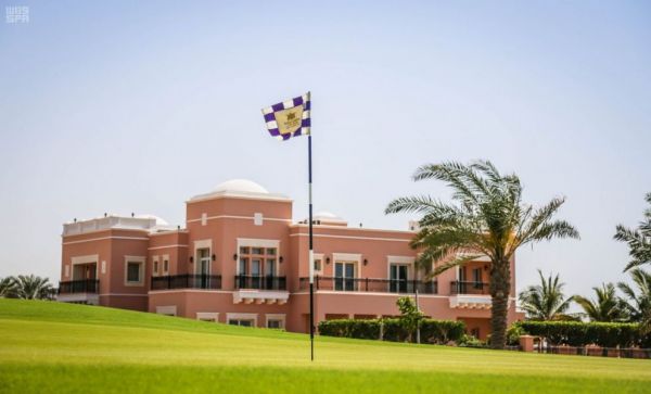 خادم الحرمين الشريفين يبعث رسالة شفوية لأمير دولة الكويت