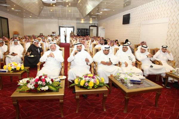 أمير منطقة الرياض يطلع على برنامج تطوير وزارة الداخلية