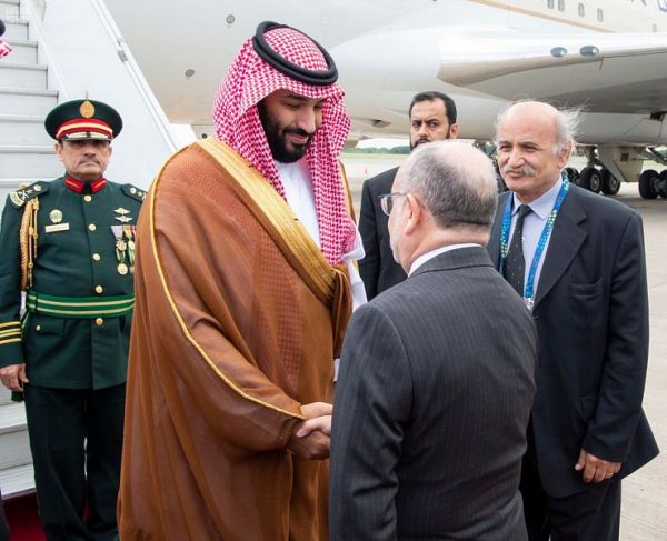الأمير سعود بن نايف يطلع على برنامج تطوير وزارة الداخلية