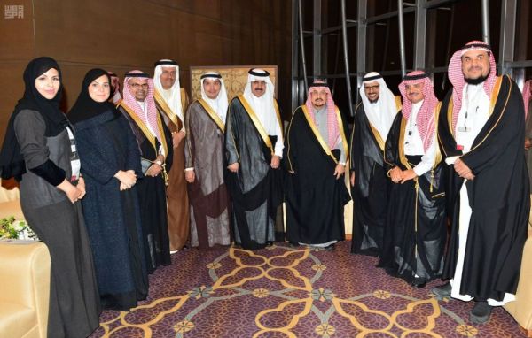 أمير منطقة الرياض يدشن معرض الحوار التفاعلي