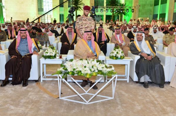 التجارة” تشهر بمواطن تستر على وافد وامرأتين ومكنهم من تنظيم الحفلات والمناسبات