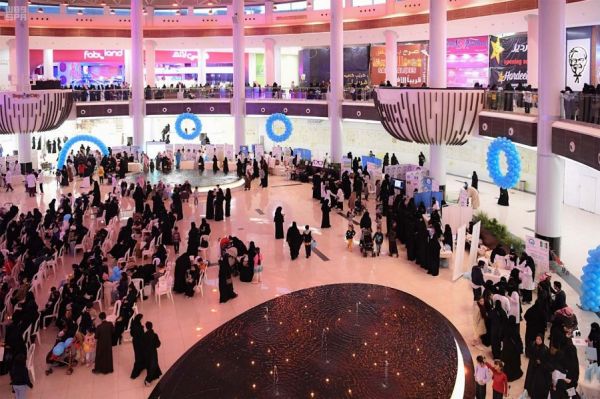 معرض الصقور والصيد السعودي يعود بذكريات كبار السن إلى الماضي الجميل