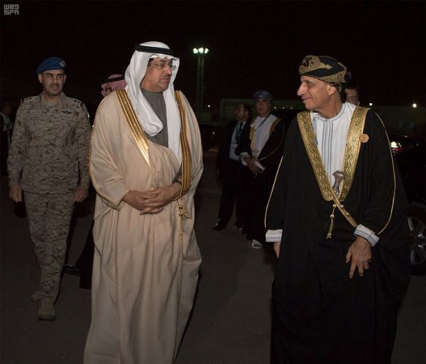 ملك البحرين يغادر الرياض