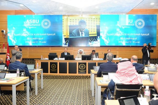 أمير نجران يستقبل المشايخ والأهالي ومديري الجهات الحكومية والأهلية بالمنطقة