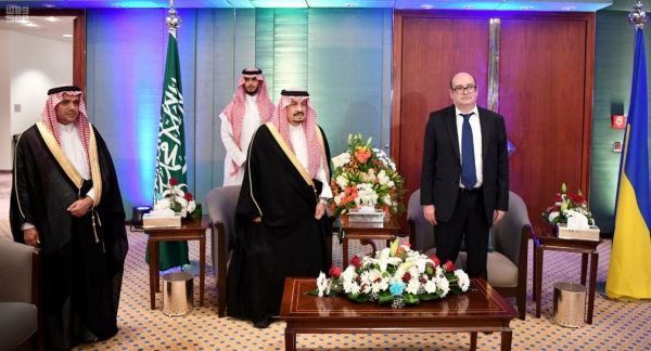 نائب أمير منطقة الرياض يدشن فعاليات مهرجان حركات ثقافية لذوي الإعاقة
