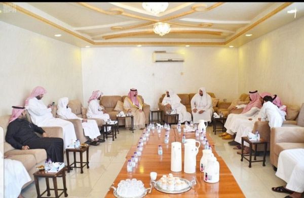 رئيس هيئة الأركان العامة يتفقد جناح القوات المسلحة بالجنادرية