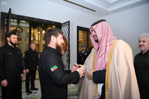 شيخ الأزهر ينوه بجهود القيادة الرشيدة في خدمة الإسلام والمسلمين