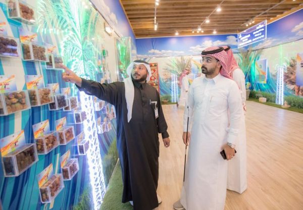 النائب العام يزور أجنحة وزارة الداخلية وقطاعاتها بالجنادرية 33