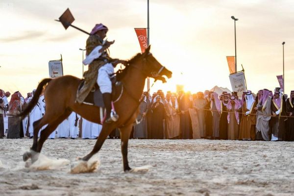 البيئة تتلف 8 مسدسات صيد بحرية مصادَرة