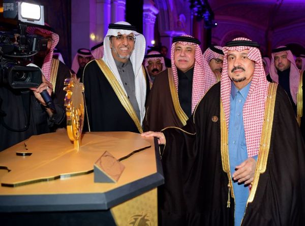 نائب أمير الجوف يستقبل المواطنين وشيوخ القبائل
