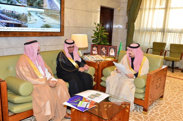 الراجحي يكرّم الإعلاميين بمنطقة الباحة العاملة بصيف المنطقة 39