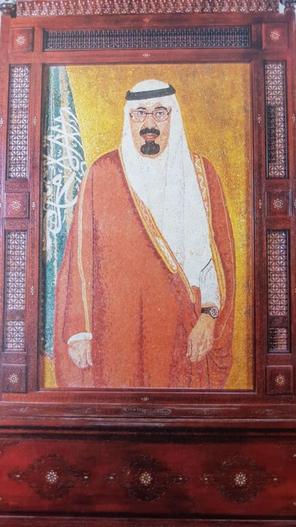 اللواء المجيول يكرم عدداً من منسوبي شرطة منطقة الرياض