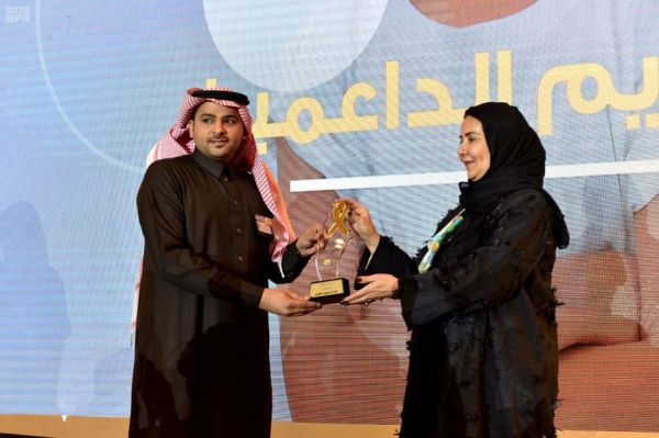 مركز تهامة بللحمر وبللسمر يحيي أمسية ثقافية في مهرجان صدر الكرامة