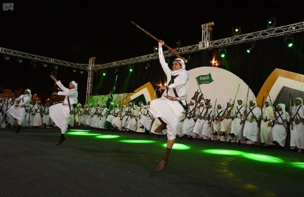 ولي العهد يلتقي نائب رئيس الوزراء السنغافوري