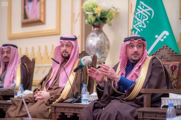 وزير الداخلية يستقبل مدير الأمن العام