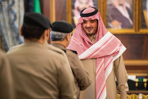 نائب أمير منطقة جازان يدشن ملتقى الوفاء لأسر الشهداء