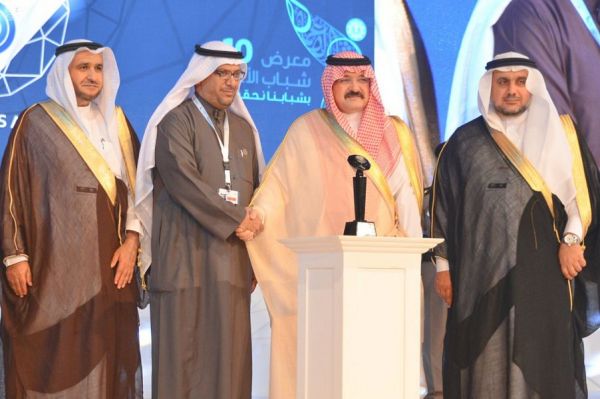 أكثر من 55 فناناً عالمياً في عرض رسمٍ حي لزوار فعالية الفنان المقيم  بمهرجان الإبل