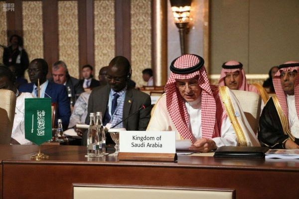 وزير الدولة للشؤون الخارجية يلتقي عدداً من وزراء الخارجية