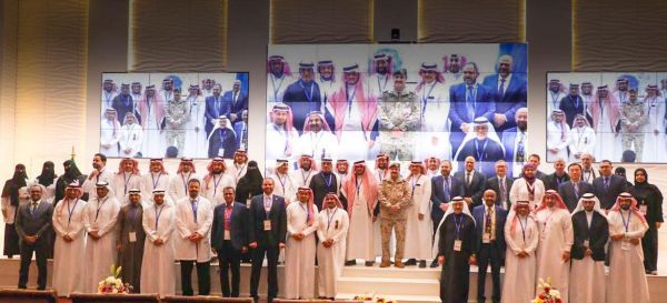 إقامة برنامج رخصة قيادة الحياة الزوجية بجدة