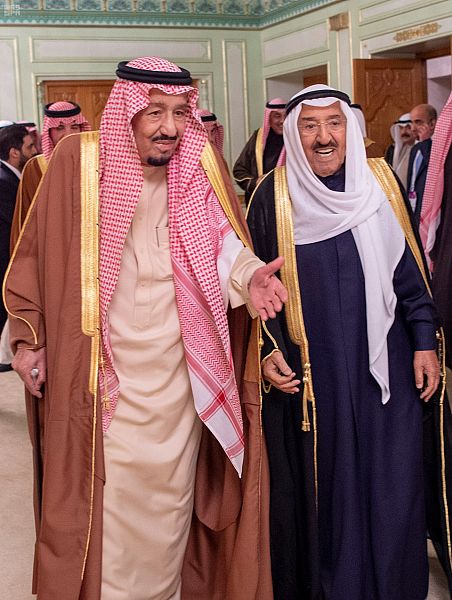 خادم الحرمين الشريفين يستقبل نائب رئيس الوزراء بسلطنة عمان
