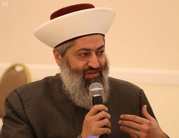 نائب وزير التعليم يدشن عدداً من المشاريع التعليمية بمحافظة عنيزة