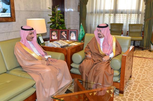 بالصور.. الفريق البلوي يرعى حفل توزيع جوائز مسابقة حفظ القرآن الكريم بحرس الحدود