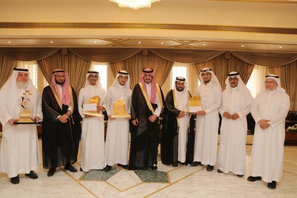السيالي يجتمع بأعضاء لجنة التنمية الصحية بمجلس محافظة جدة