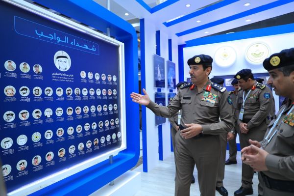 أمسية ثقافية بفنون جدة بعنوان حيادية نظرنا لأنفسنا واستحقاقاتنا