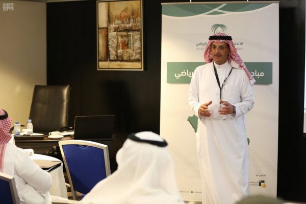 وزارة الاتصالات تستضيف شخصيتين عالميتين في جلستين حواريتين