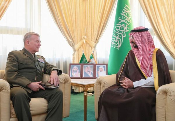 الفريق العمرو ينوه بدور وسائل الإعلام في إيصال رسالة الدفاع المدني التوعوية