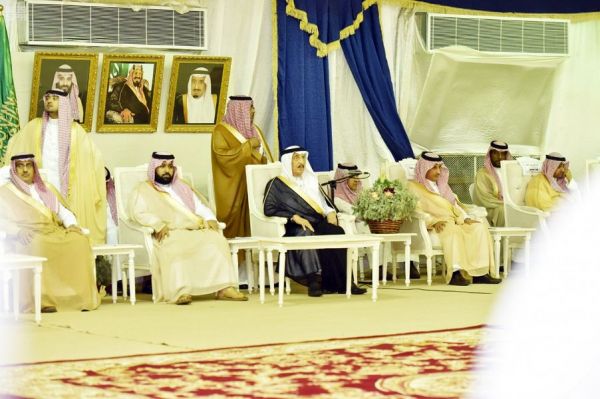 محافظ حقل يلتقى مدير السجون بمنطقة تبوك
