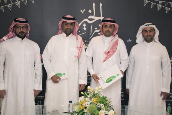 أمير الرياض يعزي أسرة العريفي بوفاة والدتهم رحمها الله