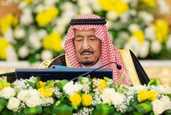 المعتمرون وزوار المسجد النبوي يشكرون القيادة على الخدمات الموفرة لراحتهم