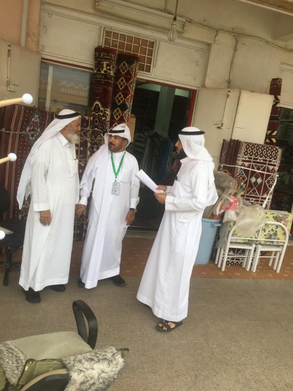 مركز الملك سلمان يوزع 105 اطنان من السلال الرمضانية بمخيمي الزعتري  و الأزرق