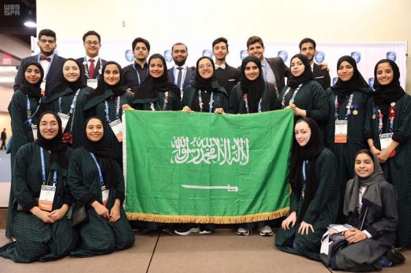 الخدمات الاجتماعية برئاسة المسجد النبوي تزور عدداً من المرضى