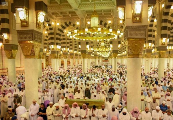 رئيس جمهورية غينيا يغادر جدة