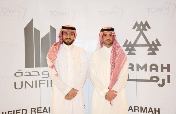 أمير الرياض يقلد اللواء الزكري رتبته الجديدة