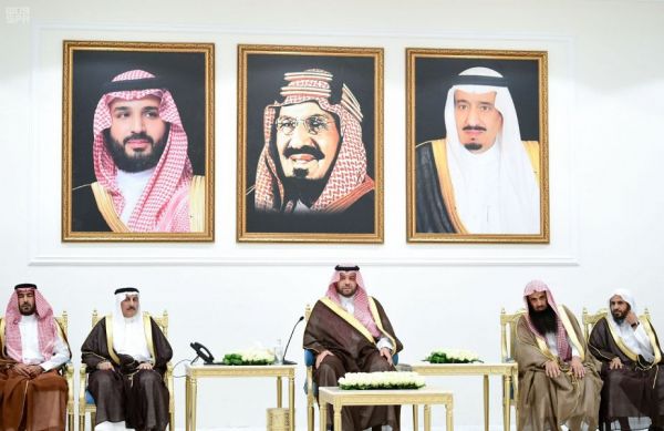 أمير منطقة الجوف يستقبل المواطنين وشيوخ القبائل بالمنطقة