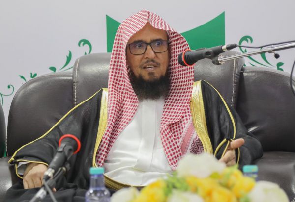 سمو نائب أمير منطقة مكة المكرمة يستقبل اللواء المنتشري