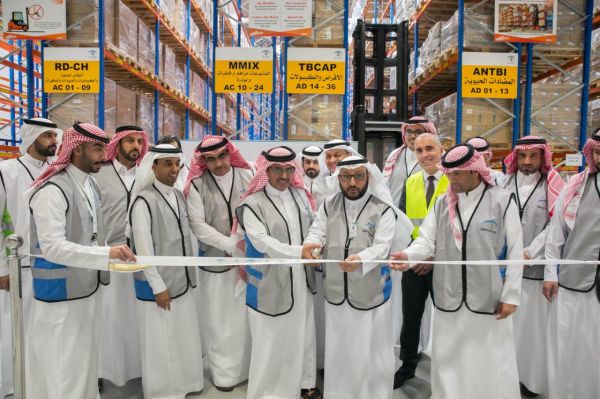 أمير منطقة الرياض بالنيابة يستقبل مدير فرع وزارة العمل بالمنطقة